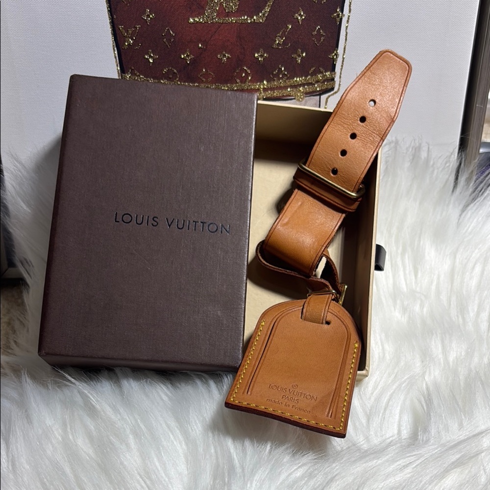 Louis Vuitton Luggage Tag, Poignant, & mini LV box-3 items